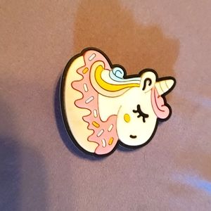 Croc hole accessories